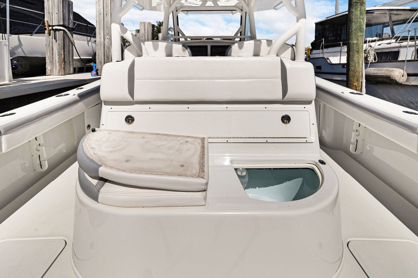 https://arconyachts.ams3.digitaloceanspaces.com/164681/conversions/large_4446349-optimize.jpg