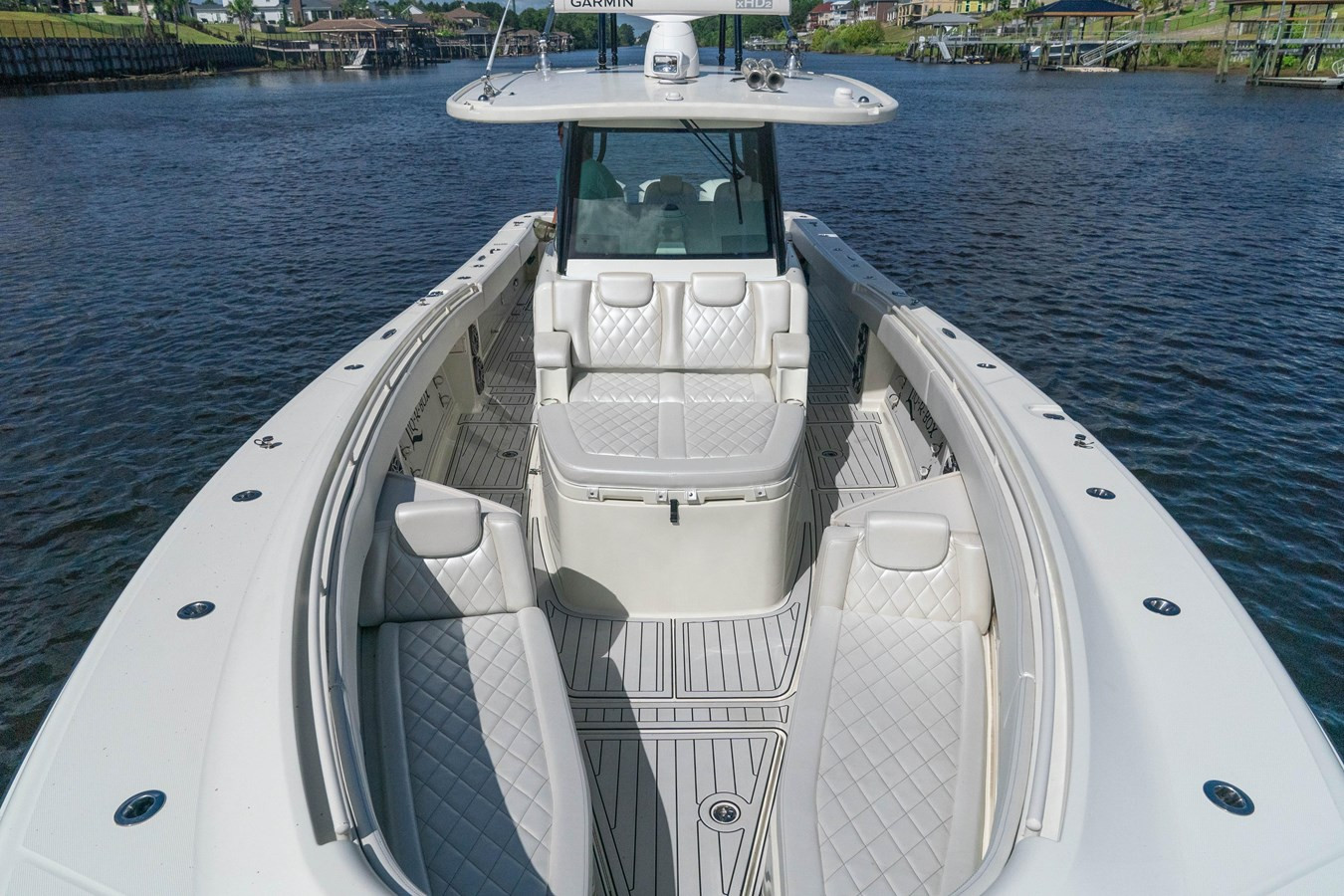 https://arconyachts.ams3.digitaloceanspaces.com/164730/conversions/large_4449222-optimize.jpg