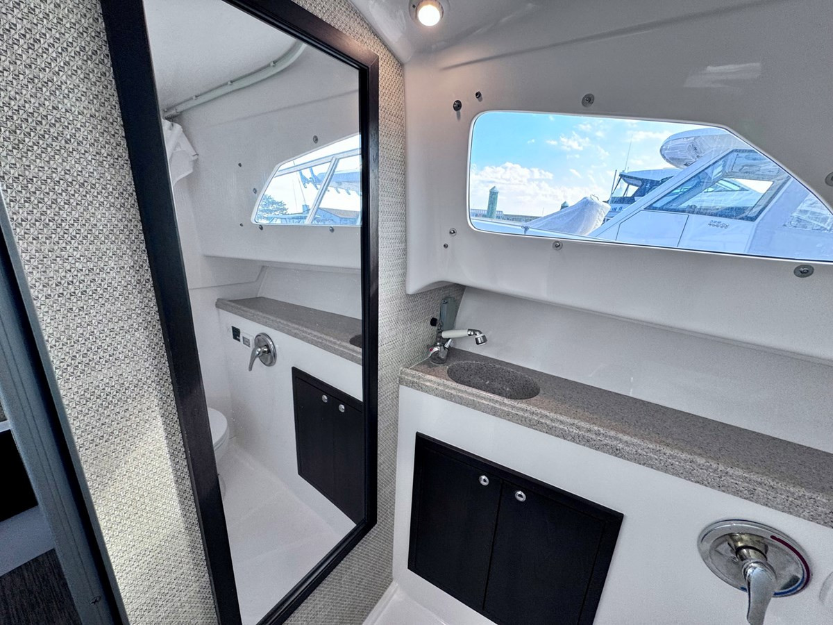 https://arconyachts.ams3.digitaloceanspaces.com/164749/conversions/large_4502791-optimize.jpg