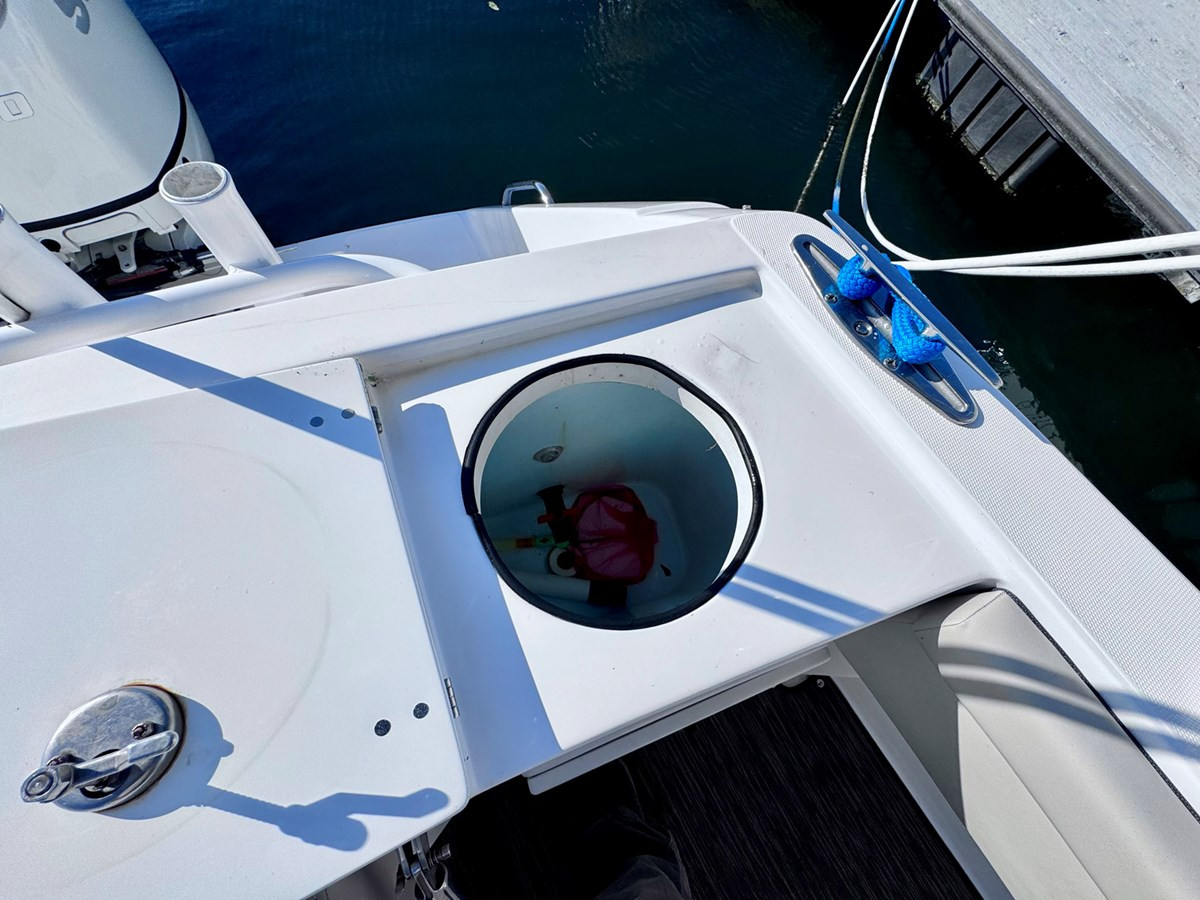 https://arconyachts.ams3.digitaloceanspaces.com/164847/conversions/large_4502823-optimize.jpg