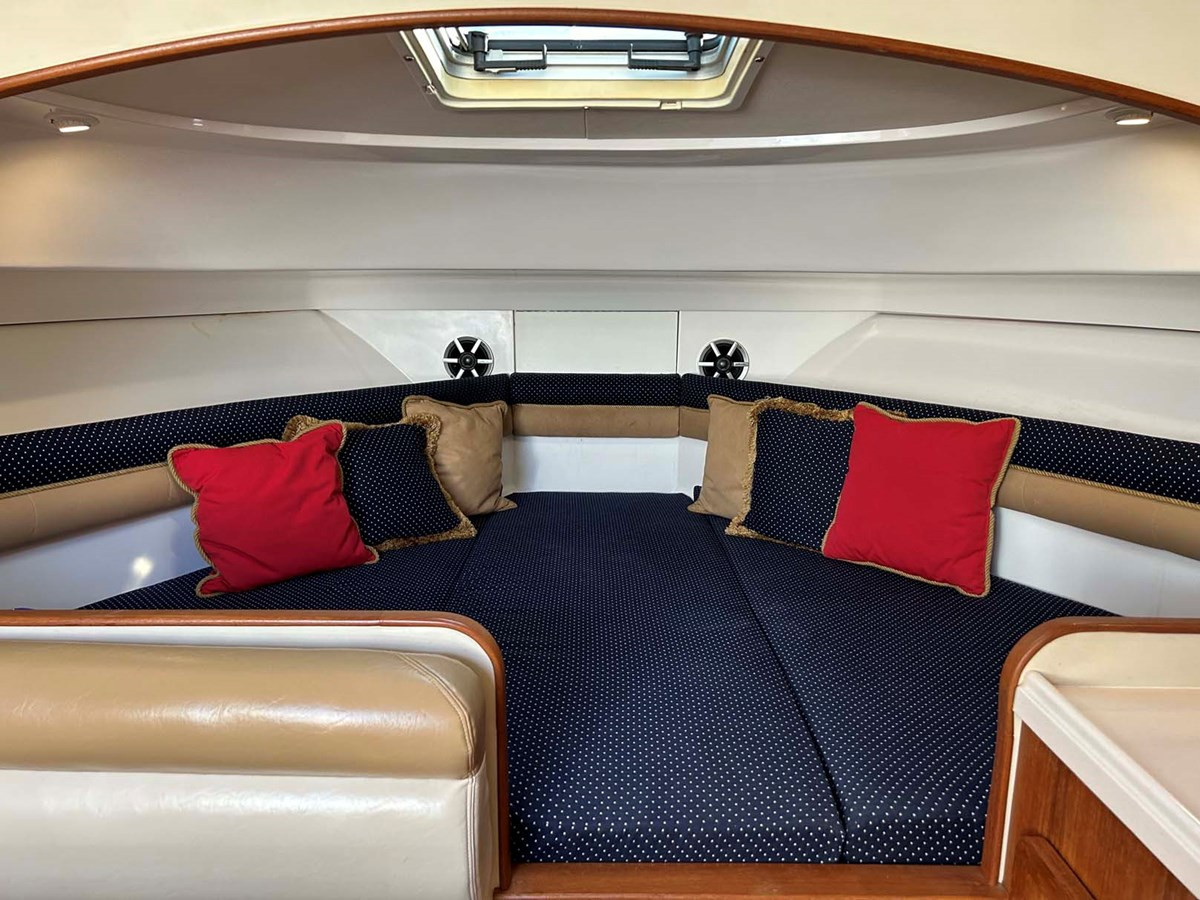 https://arconyachts.ams3.digitaloceanspaces.com/164892/conversions/large_4502990-optimize.jpg