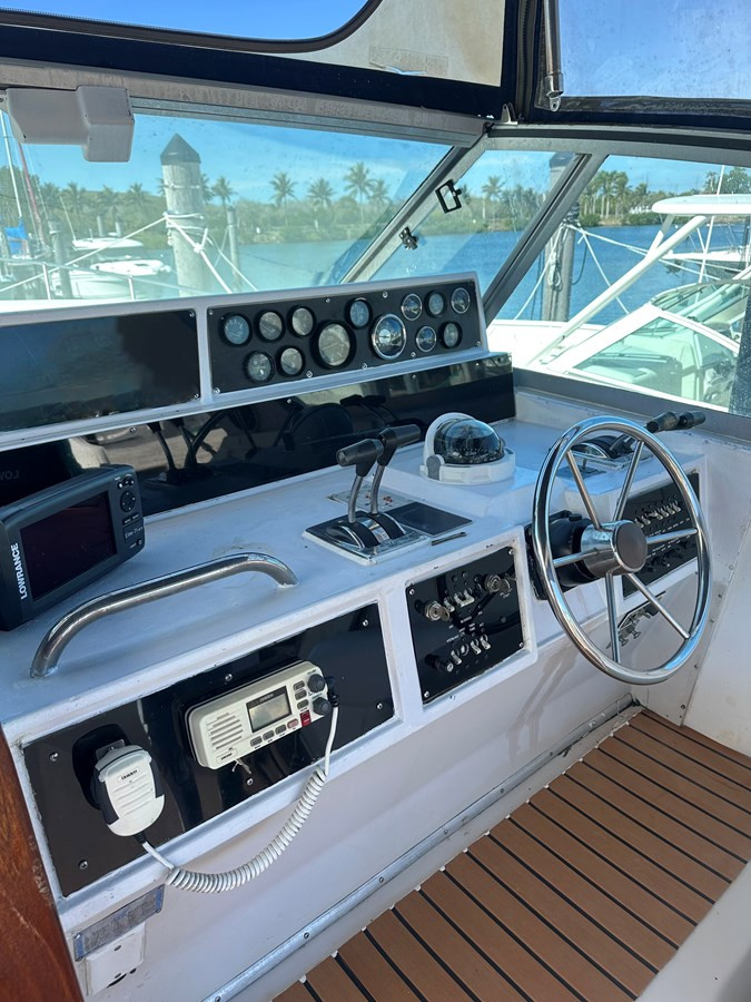https://arconyachts.ams3.digitaloceanspaces.com/164915/conversions/large_4538664-optimize.jpg