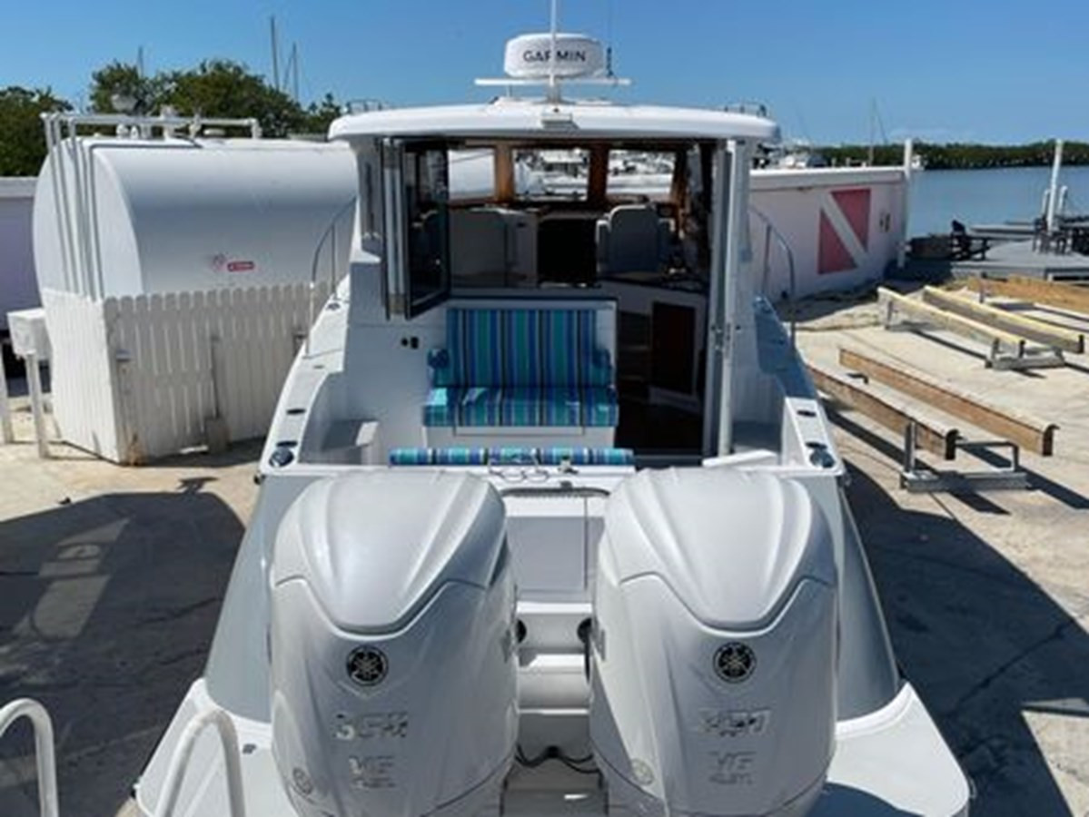 https://arconyachts.ams3.digitaloceanspaces.com/164919/conversions/large_4596748-optimize.jpg