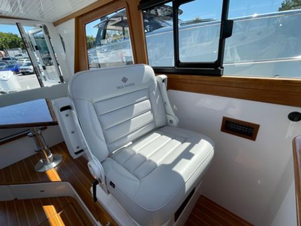 https://arconyachts.ams3.digitaloceanspaces.com/164956/conversions/large_4596762-optimize.jpg