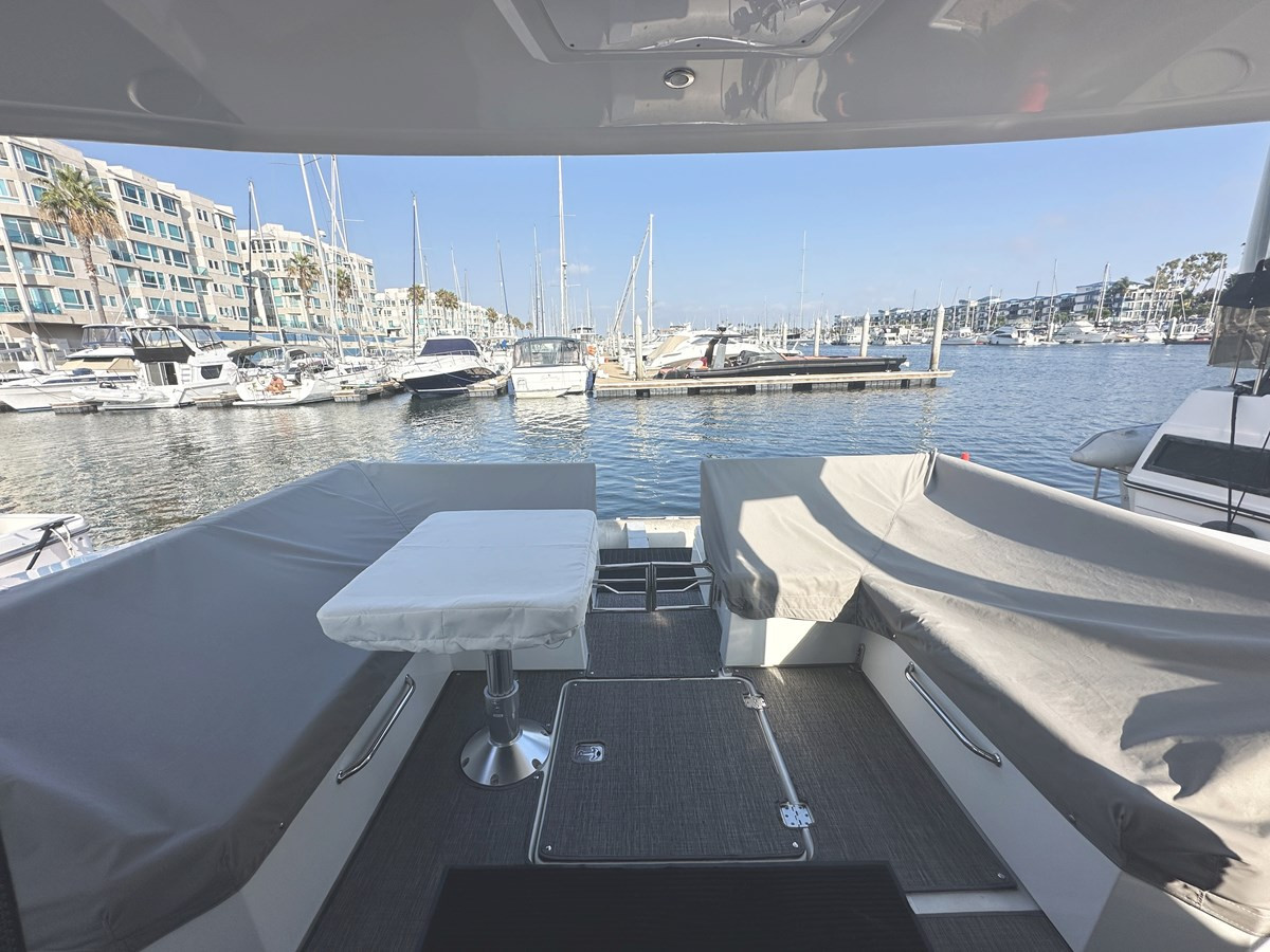 https://arconyachts.ams3.digitaloceanspaces.com/165105/conversions/large_4683135-optimize.jpg