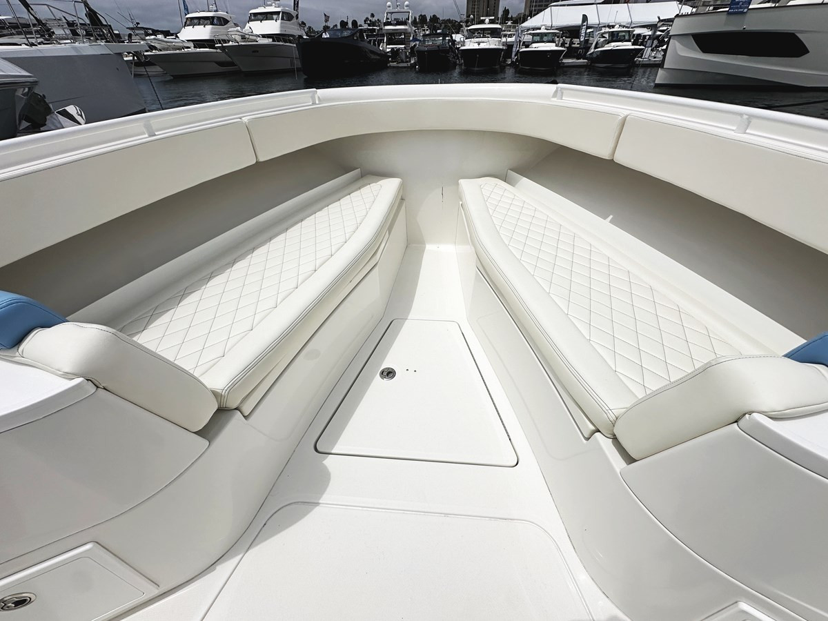 https://arconyachts.ams3.digitaloceanspaces.com/165177/conversions/large_4677244-optimize.jpg