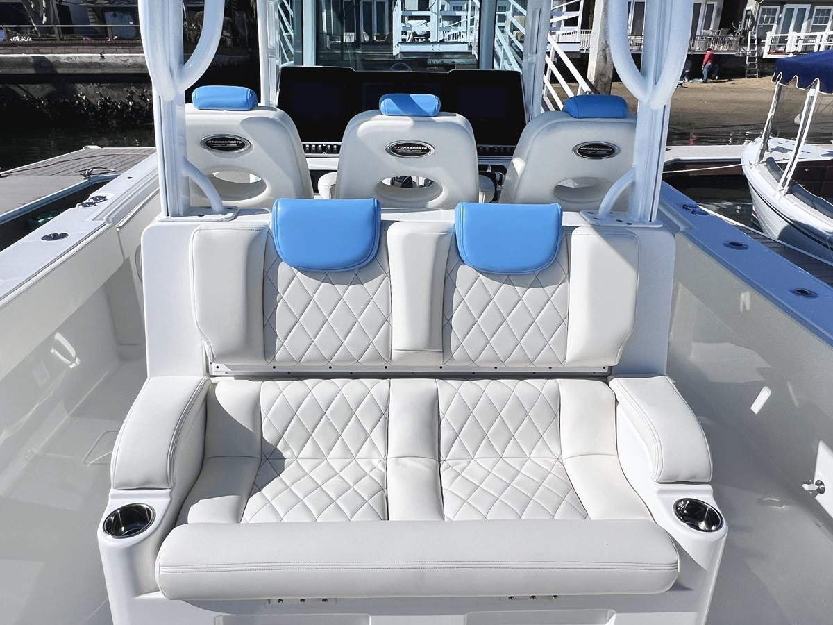 https://arconyachts.ams3.digitaloceanspaces.com/165199/conversions/large_4677252-optimize.jpg