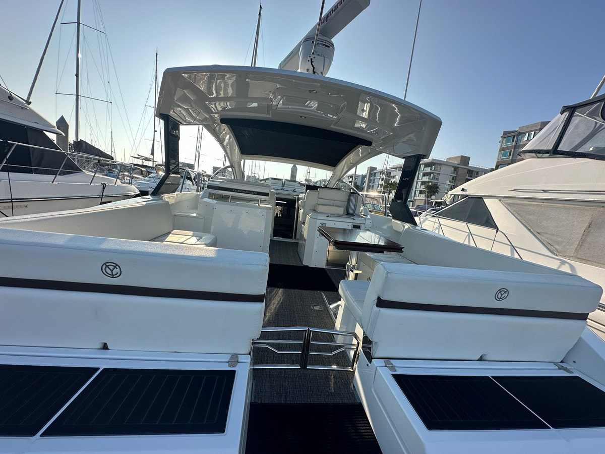 https://arconyachts.ams3.digitaloceanspaces.com/165209/conversions/large_4683174-optimize.jpg