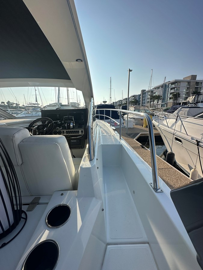 https://arconyachts.ams3.digitaloceanspaces.com/165228/conversions/large_4683183-optimize.jpg