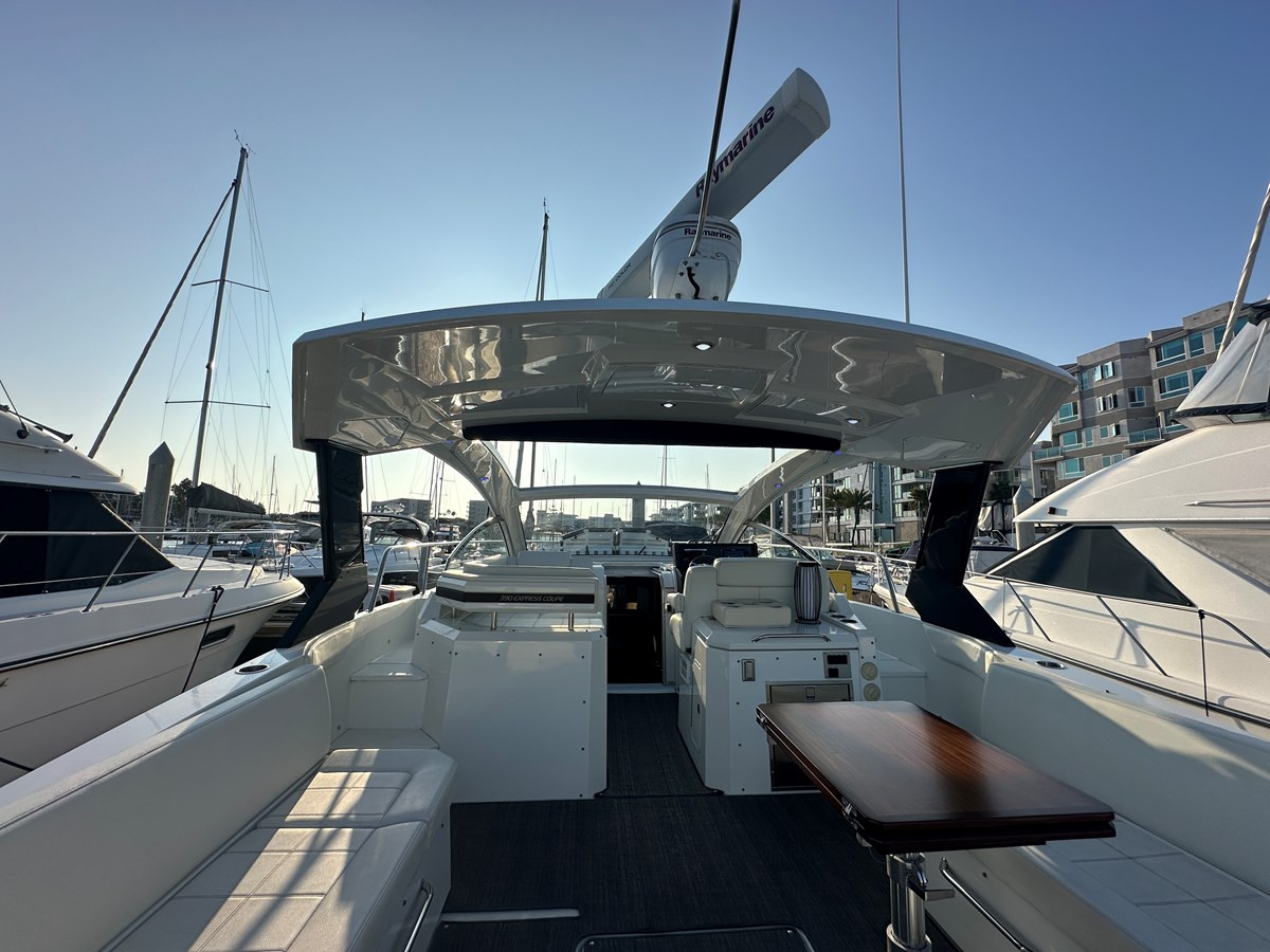 https://arconyachts.ams3.digitaloceanspaces.com/165231/conversions/large_4683184-optimize.jpg