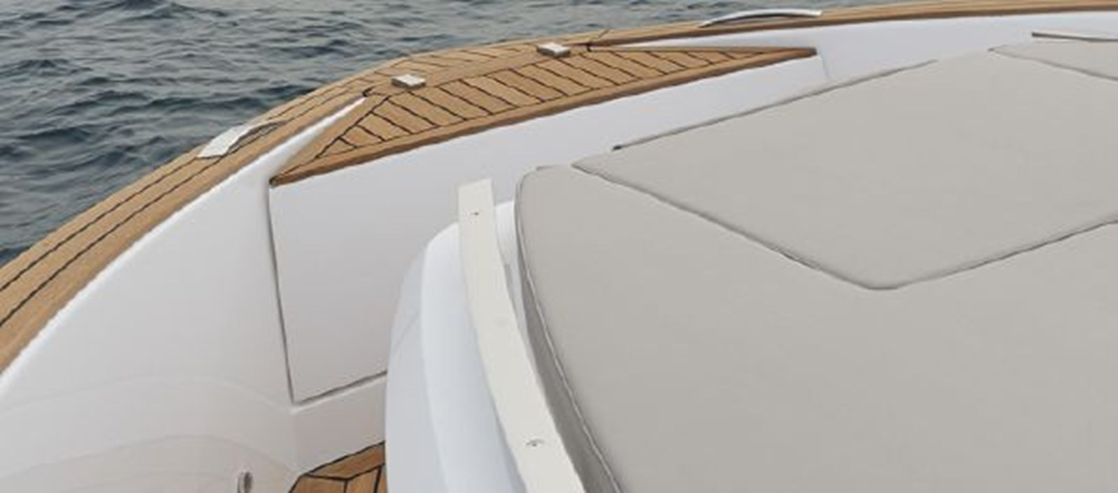 2021 ASTONDOA 377 COUPE