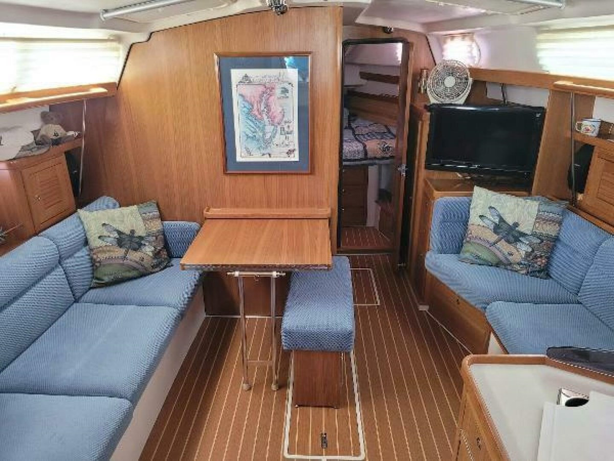 https://arconyachts.ams3.digitaloceanspaces.com/165523/conversions/large_4611484-optimize.jpg