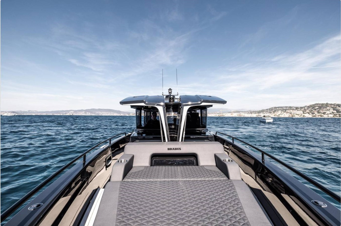 https://arconyachts.ams3.digitaloceanspaces.com/165594/conversions/large_4642195-optimize.jpg