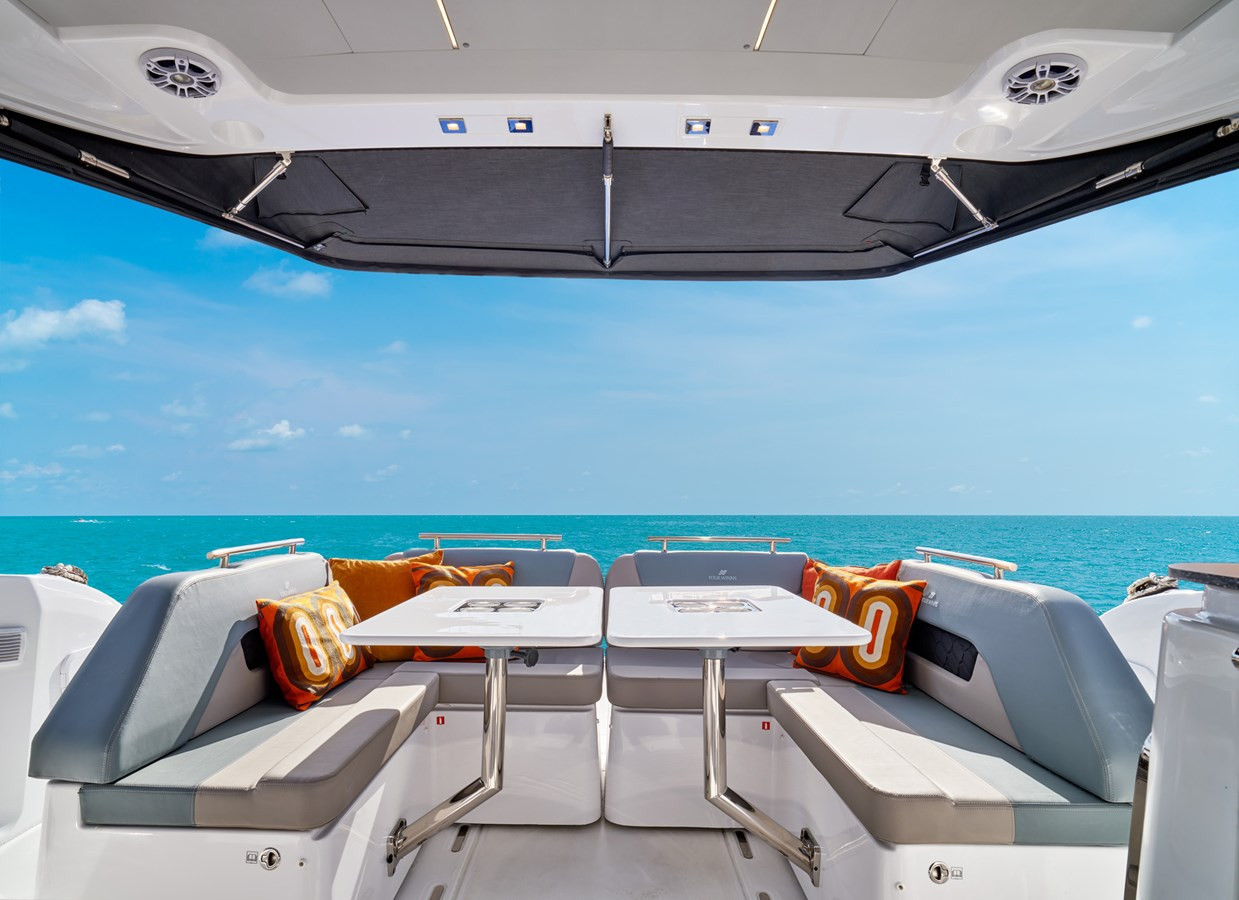 https://arconyachts.ams3.digitaloceanspaces.com/165649/conversions/large_4639975-optimize.jpg