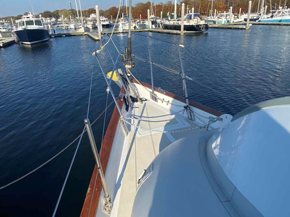 https://arconyachts.ams3.digitaloceanspaces.com/165663/conversions/large_4077880-optimize.jpg