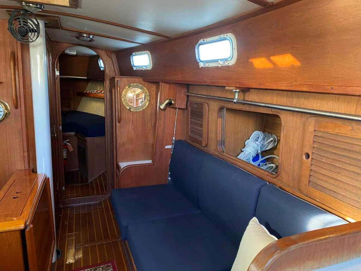 https://arconyachts.ams3.digitaloceanspaces.com/165712/conversions/large_4077899-optimize.jpg