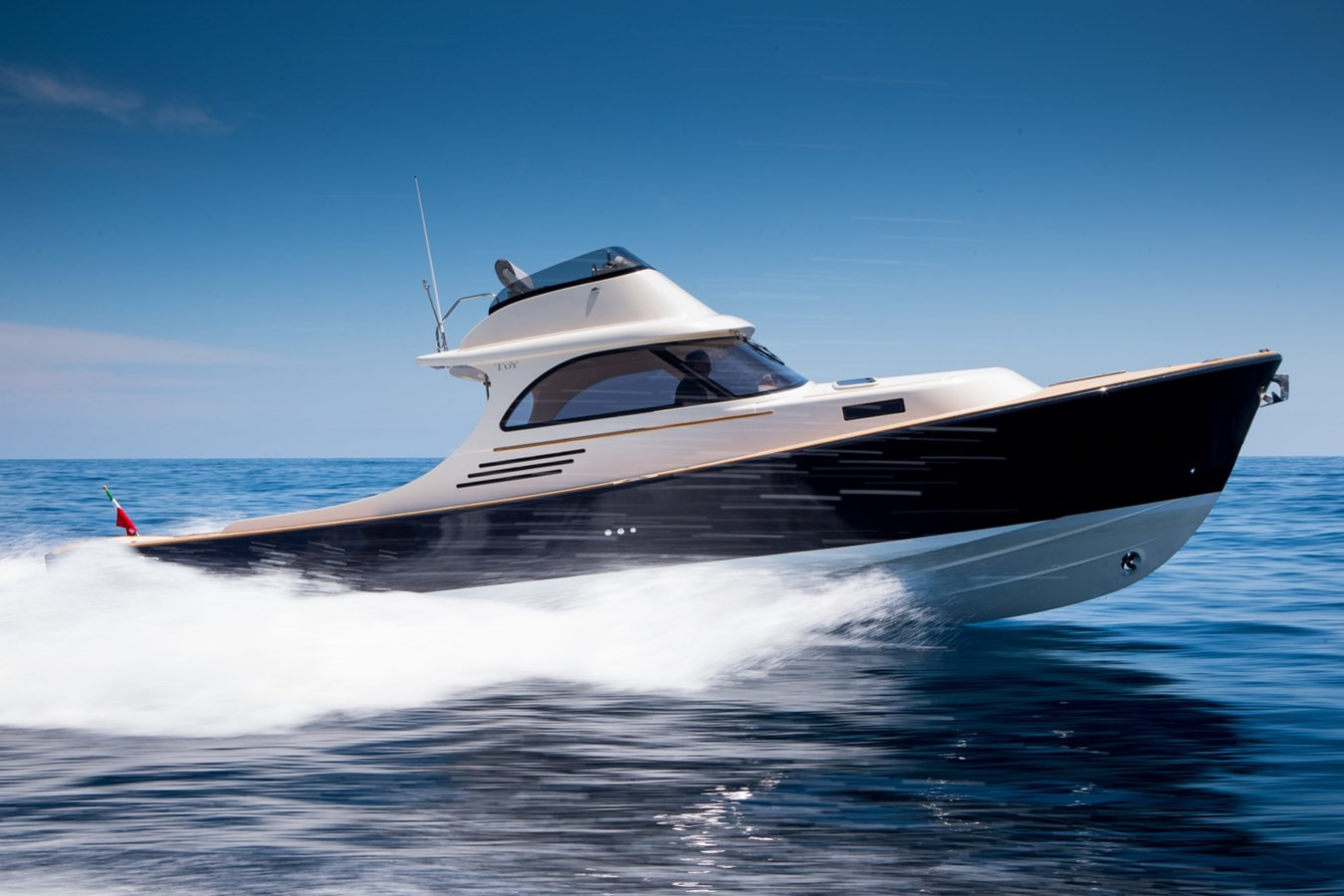 https://arconyachts.ams3.digitaloceanspaces.com/165753/conversions/large_4625738-optimize.jpg