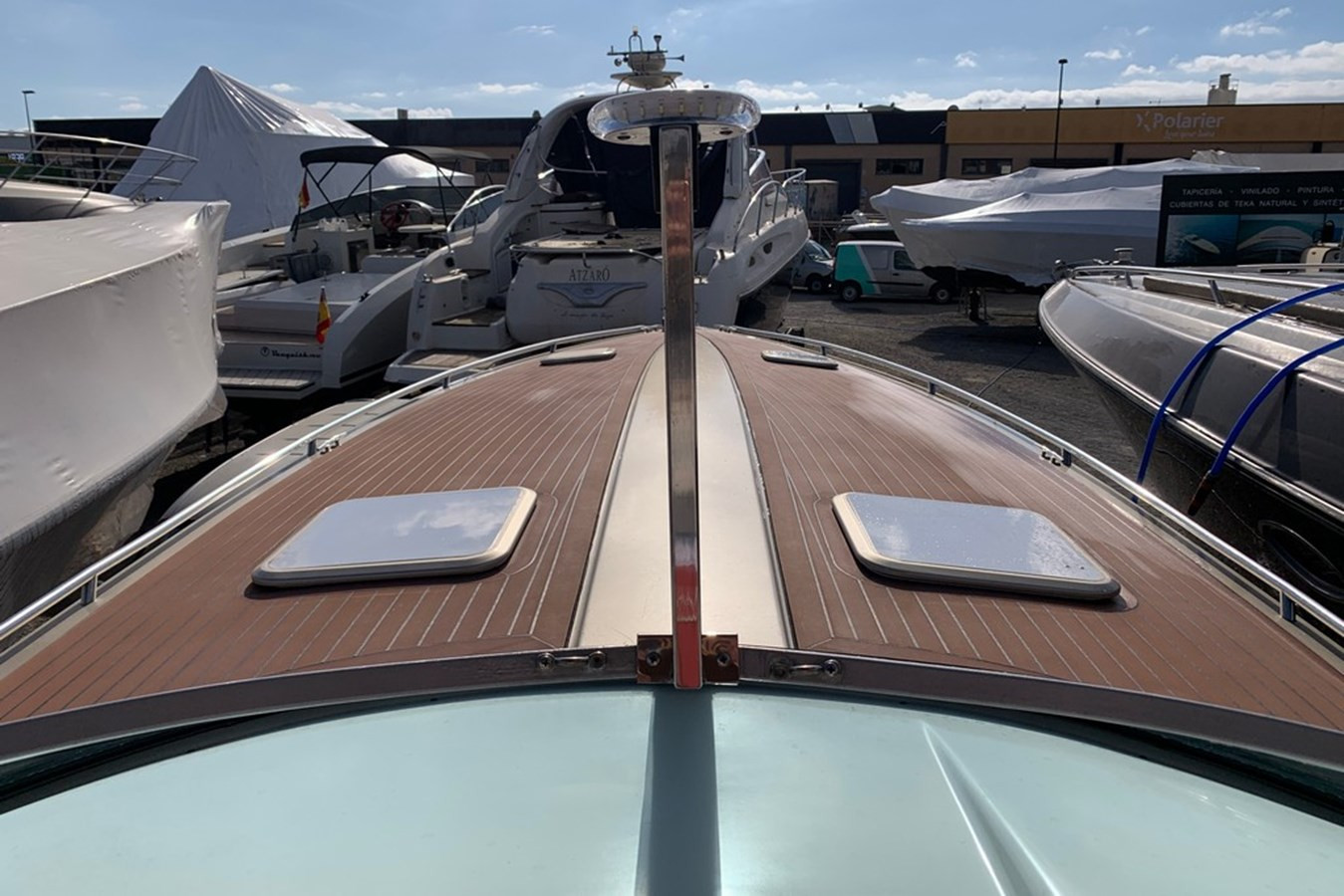 https://arconyachts.ams3.digitaloceanspaces.com/165912/conversions/large_4336118-optimize.jpg