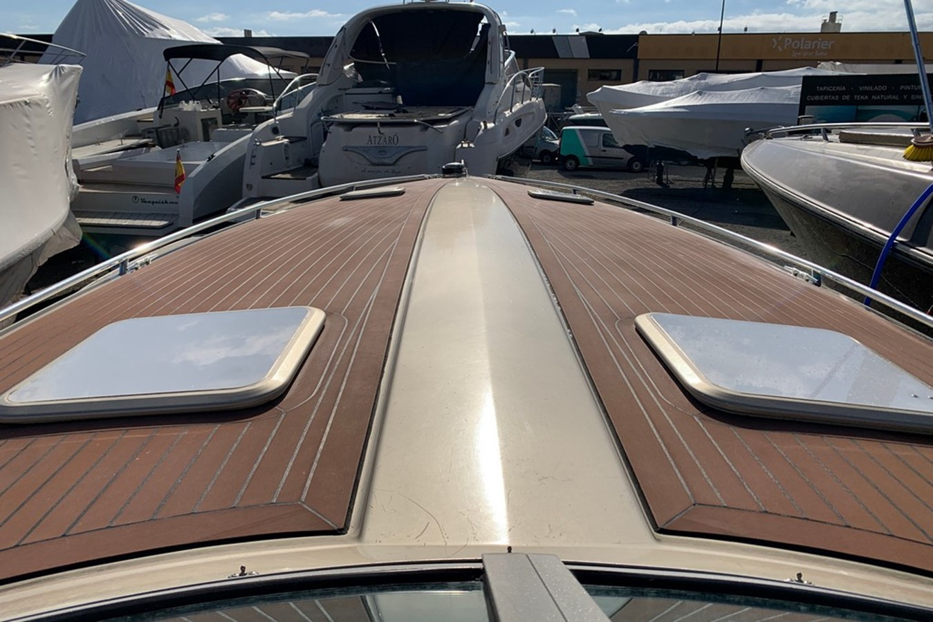 https://arconyachts.ams3.digitaloceanspaces.com/165929/conversions/large_4336124-optimize.jpg