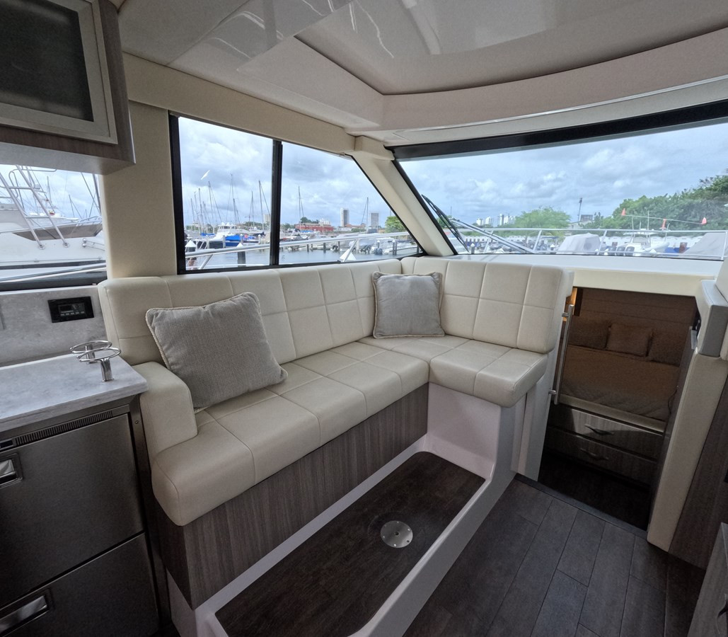 https://arconyachts.ams3.digitaloceanspaces.com/165992/conversions/large_3951068-optimize.jpg