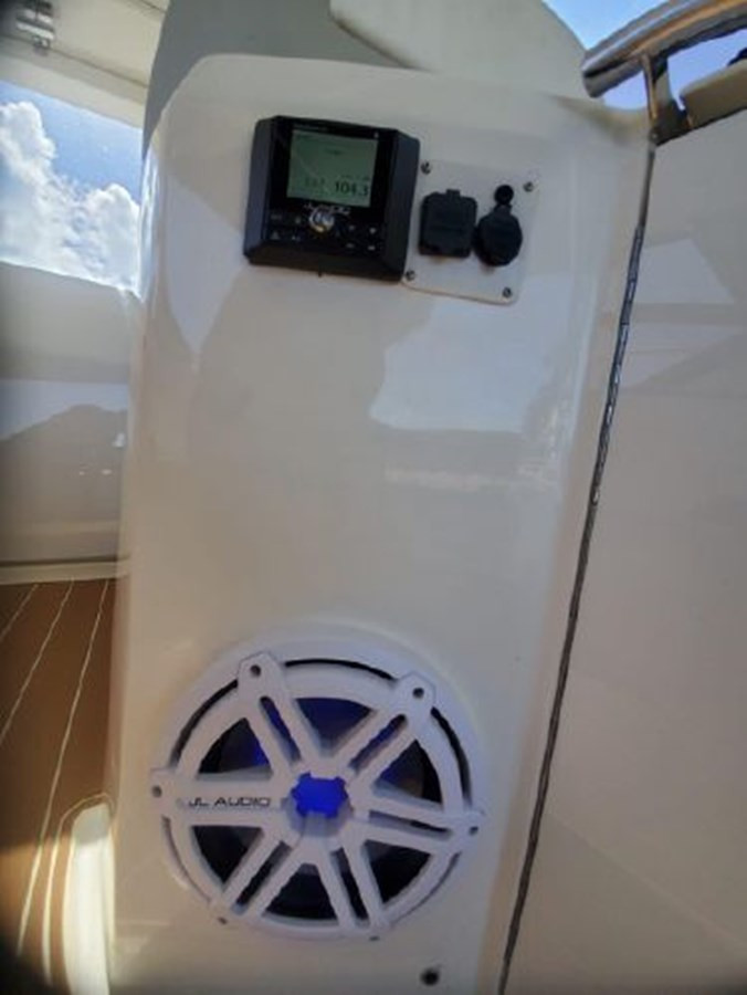 https://arconyachts.ams3.digitaloceanspaces.com/166055/conversions/large_3089261-optimize.jpg