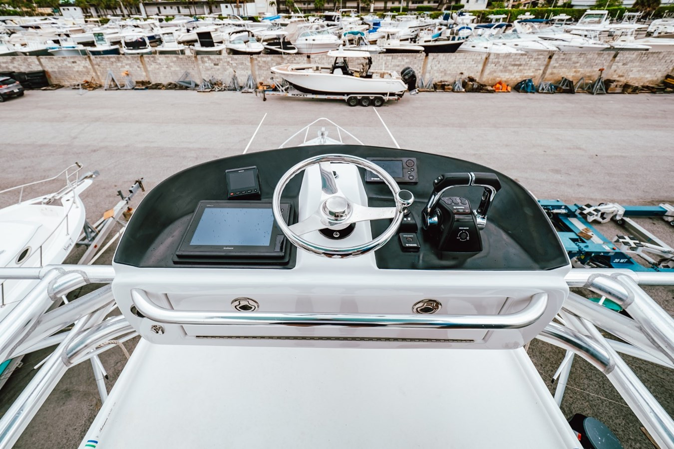 https://arconyachts.ams3.digitaloceanspaces.com/166111/conversions/large_4101852-optimize.jpg