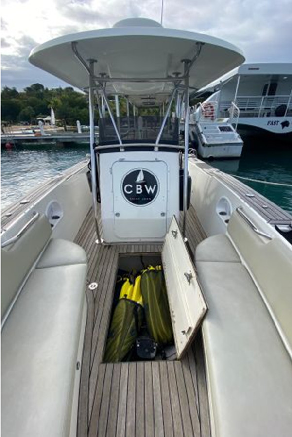 https://arconyachts.ams3.digitaloceanspaces.com/166156/conversions/large_3976163-optimize.jpg