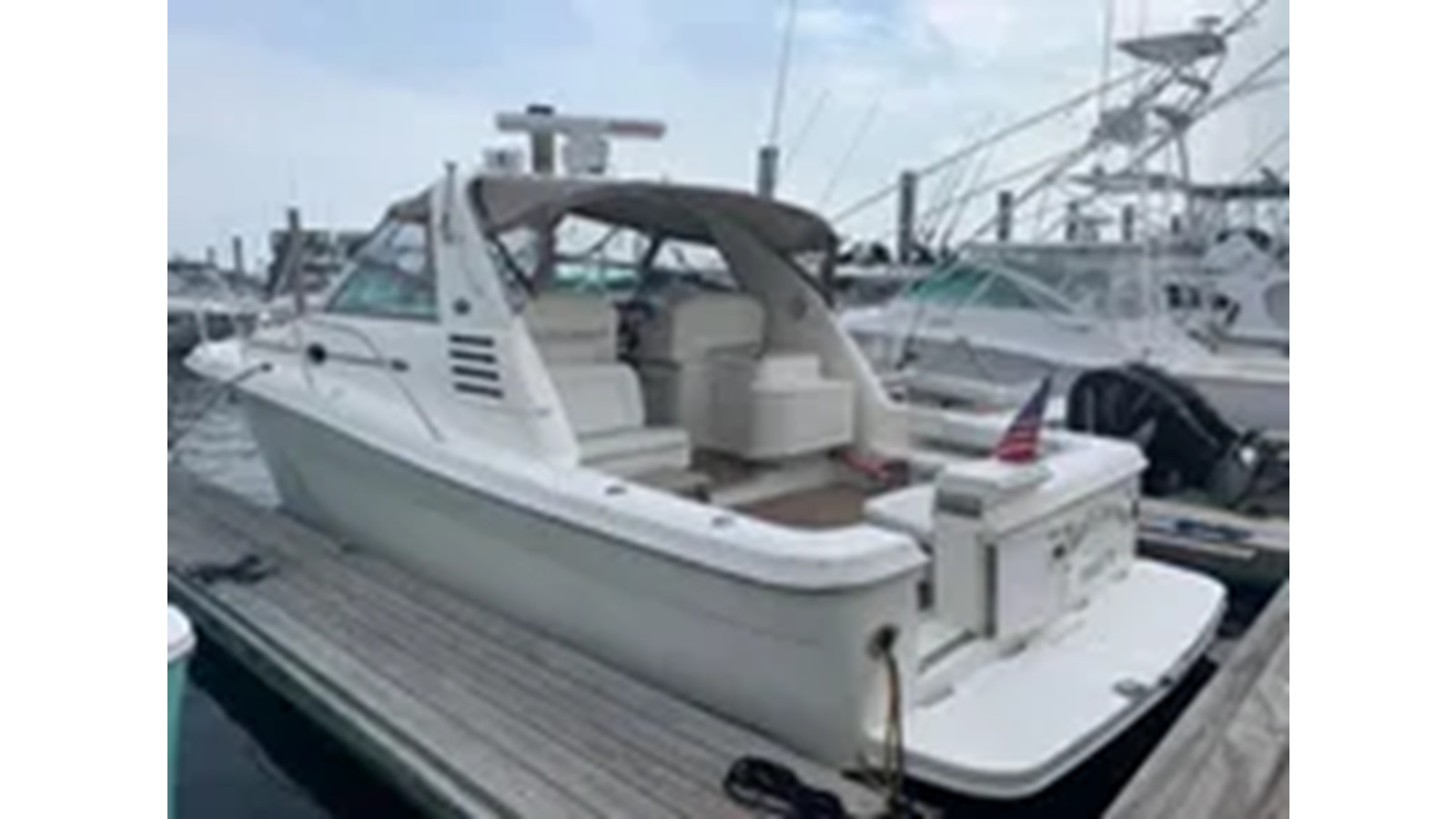 https://arconyachts.ams3.digitaloceanspaces.com/166203/conversions/large_4322901-optimize.jpg