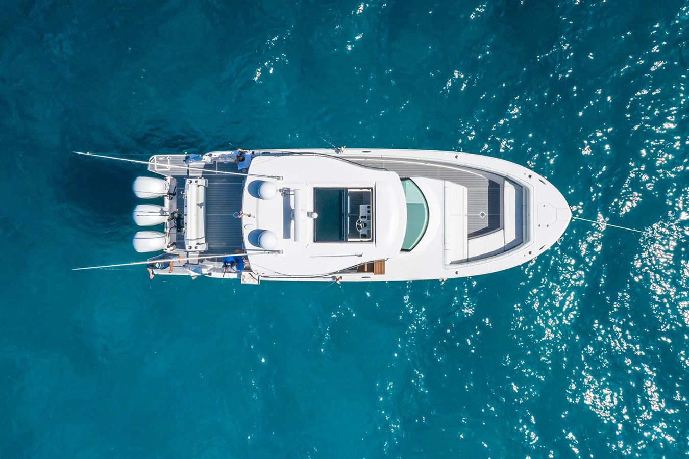 https://arconyachts.ams3.digitaloceanspaces.com/166437/conversions/large_3609130-optimize.jpg