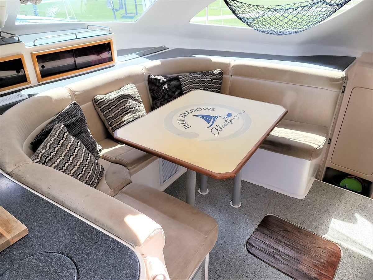 https://arconyachts.ams3.digitaloceanspaces.com/166458/conversions/large_3630300-optimize.jpg