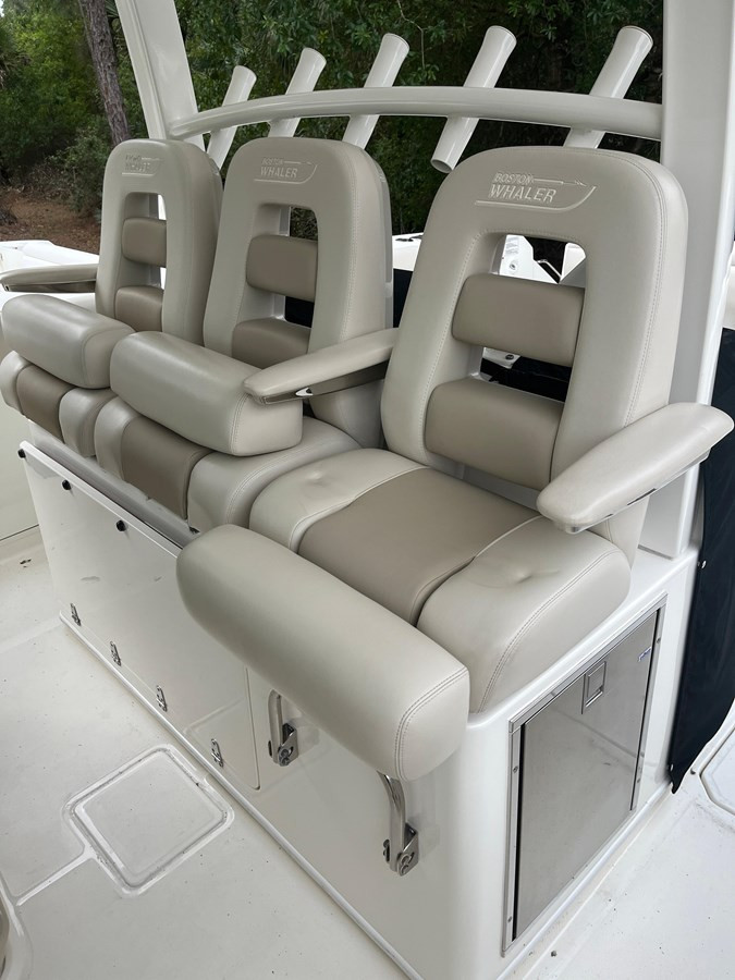 https://arconyachts.ams3.digitaloceanspaces.com/166652/conversions/large_3799186-optimize.jpg