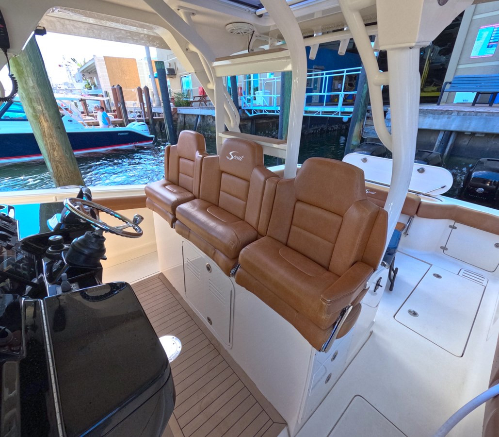 https://arconyachts.ams3.digitaloceanspaces.com/166692/conversions/large_3806830-optimize.jpg