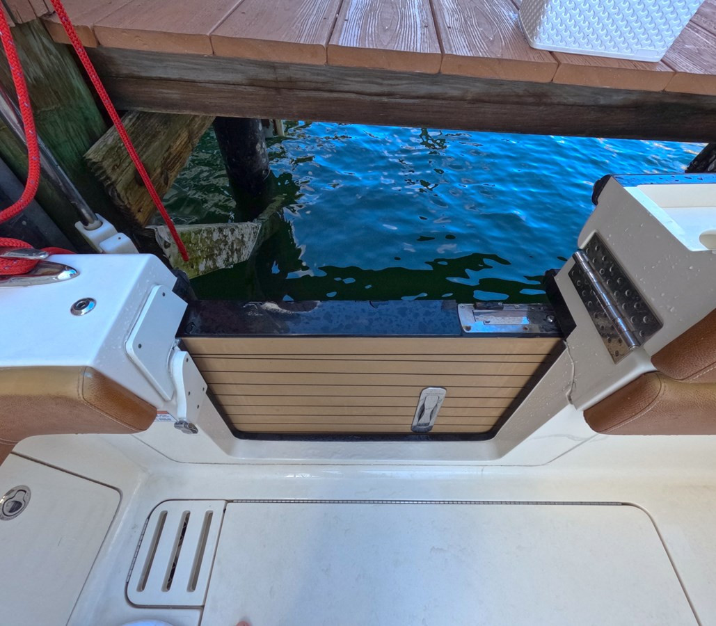 https://arconyachts.ams3.digitaloceanspaces.com/166711/conversions/large_3806839-optimize.jpg