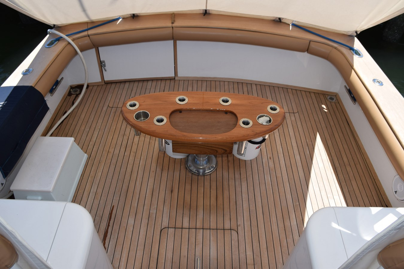 https://arconyachts.ams3.digitaloceanspaces.com/166754/conversions/large_3833279-optimize.jpg