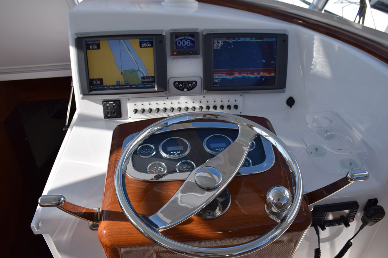 https://arconyachts.ams3.digitaloceanspaces.com/166777/conversions/large_3833287-optimize.jpg
