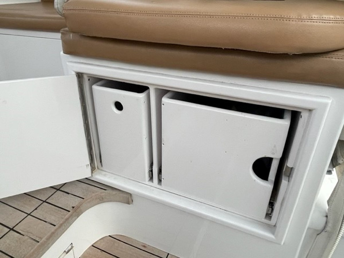 https://arconyachts.ams3.digitaloceanspaces.com/166915/conversions/large_3833337-optimize.jpg