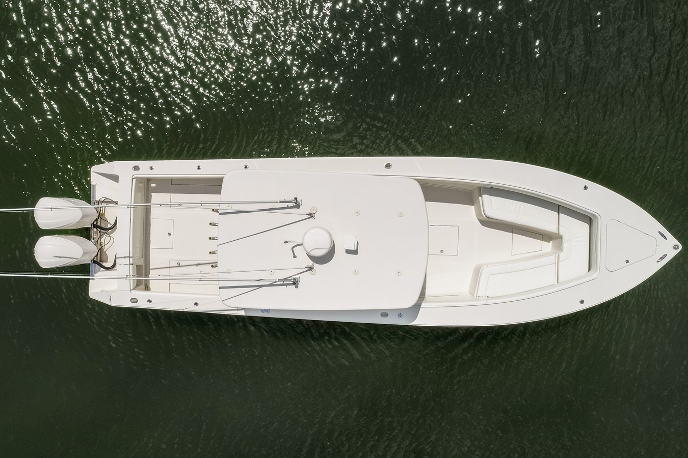 https://arconyachts.ams3.digitaloceanspaces.com/166970/conversions/large_3993813-optimize.jpg