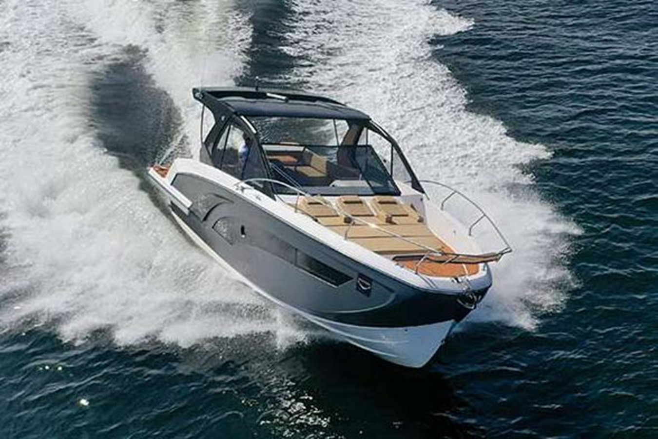 https://arconyachts.ams3.digitaloceanspaces.com/167130/conversions/large_4196760-optimize.jpg