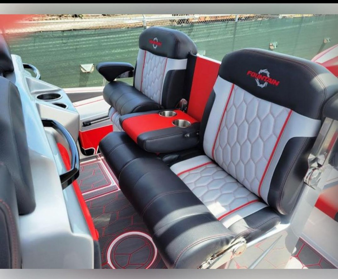 https://arconyachts.ams3.digitaloceanspaces.com/167194/conversions/large_4251686-optimize.jpg