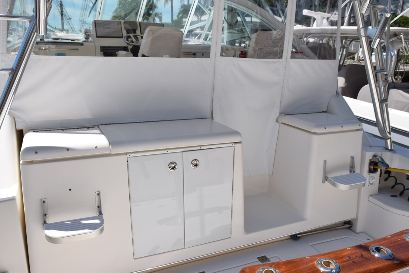https://arconyachts.ams3.digitaloceanspaces.com/167227/conversions/large_4277275-optimize.jpg