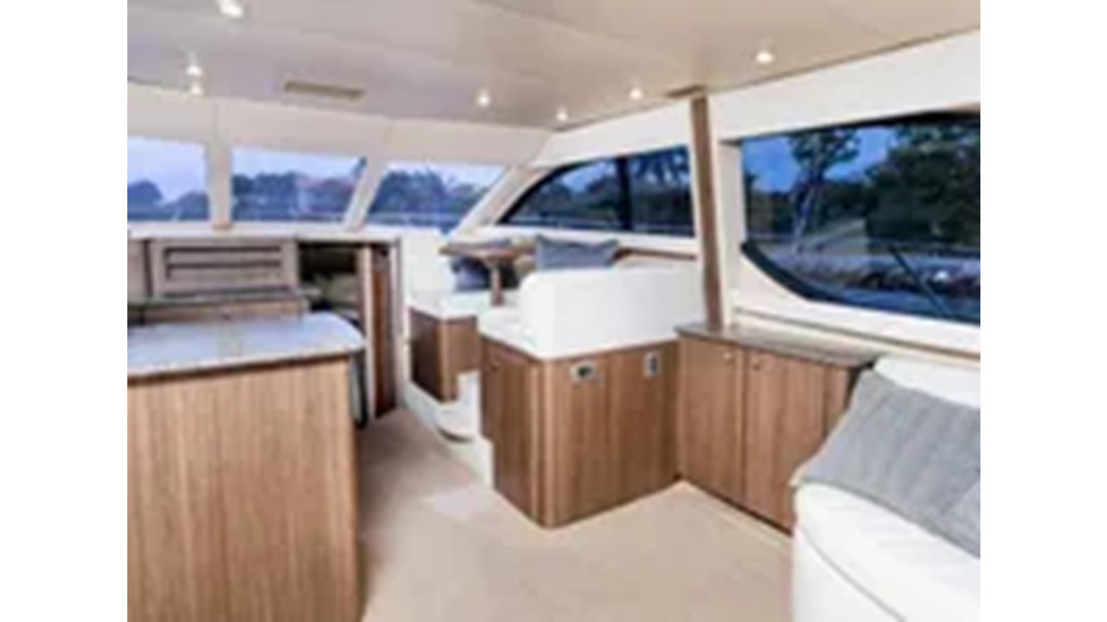 https://arconyachts.ams3.digitaloceanspaces.com/167253/conversions/large_4292095-optimize.jpg