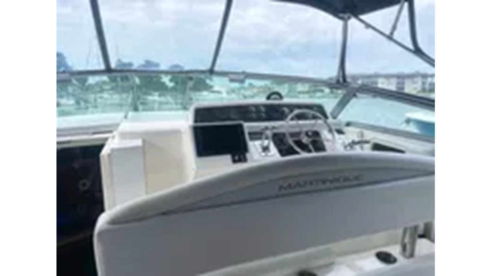 https://arconyachts.ams3.digitaloceanspaces.com/167261/conversions/large_4301792-optimize.jpg