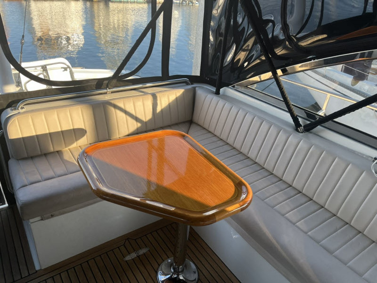 https://arconyachts.ams3.digitaloceanspaces.com/167415/conversions/large_4497066-optimize.jpg