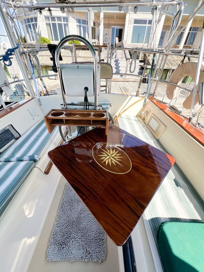 https://arconyachts.ams3.digitaloceanspaces.com/167751/conversions/large_4634615-optimize.jpg