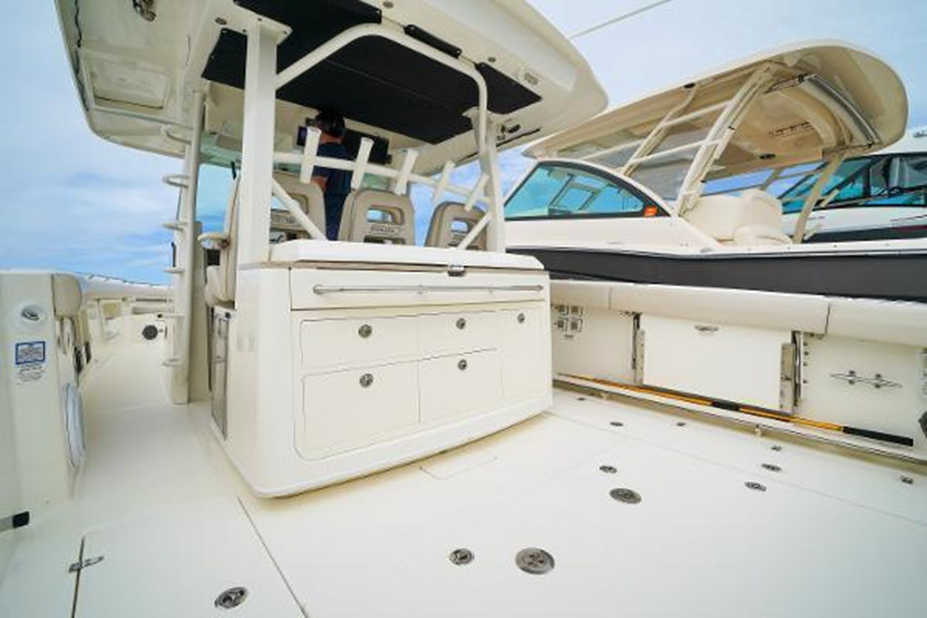 https://arconyachts.ams3.digitaloceanspaces.com/167880/conversions/large_4673998-optimize.jpg
