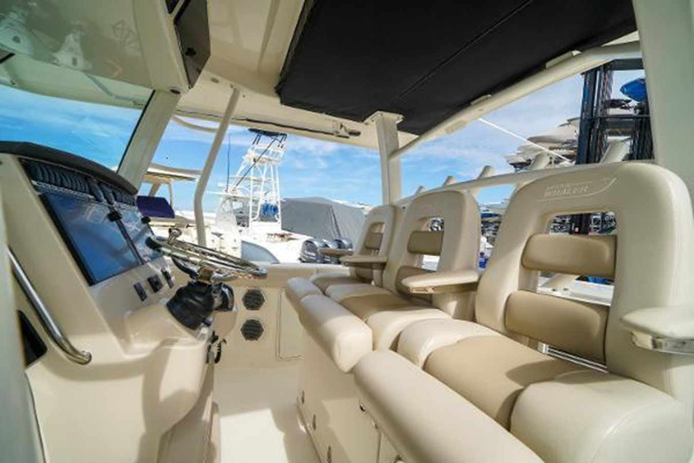 https://arconyachts.ams3.digitaloceanspaces.com/167938/conversions/large_4674020-optimize.jpg