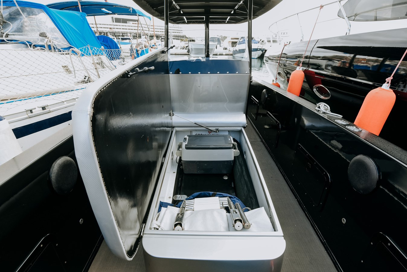https://arconyachts.ams3.digitaloceanspaces.com/167974/conversions/large_3832851-optimize.jpg
