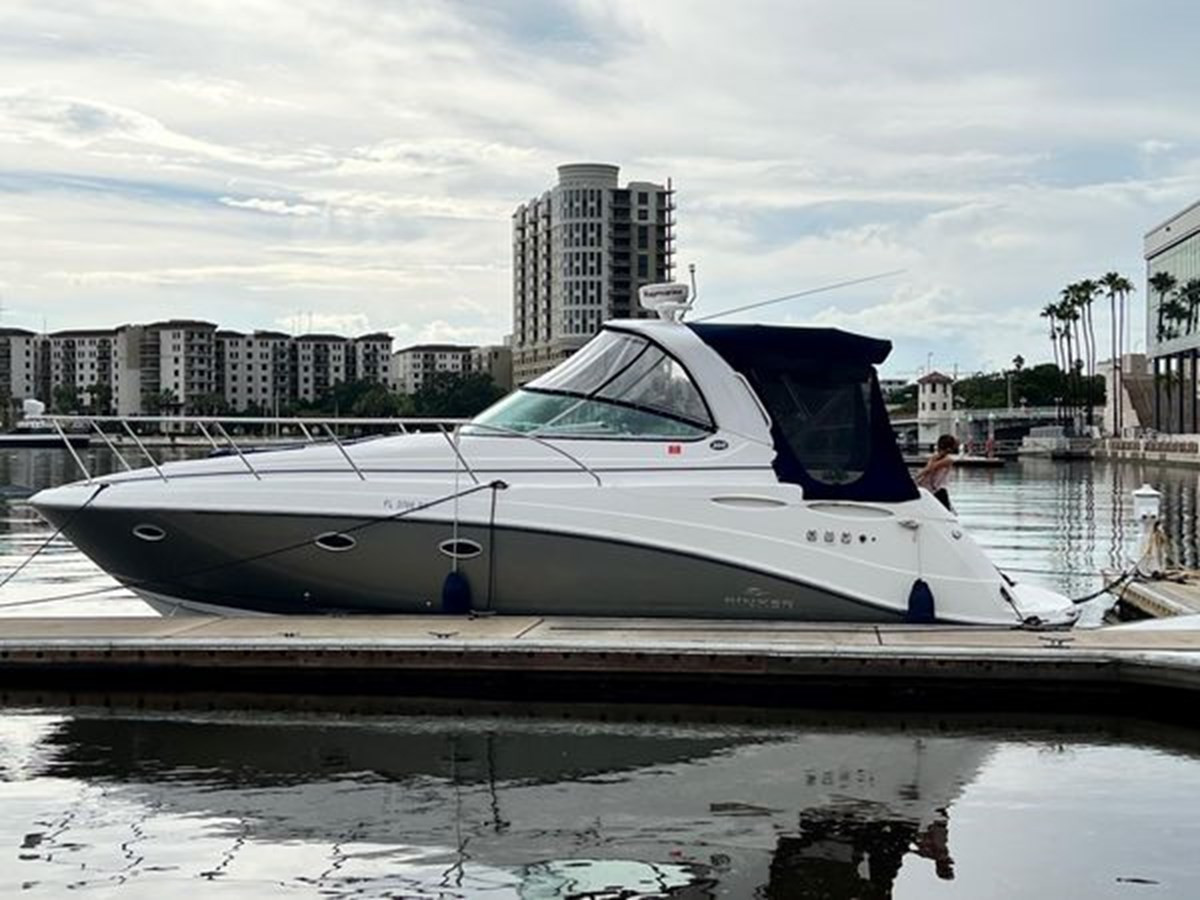 https://arconyachts.ams3.digitaloceanspaces.com/168011/conversions/large_4125506-optimize.jpg