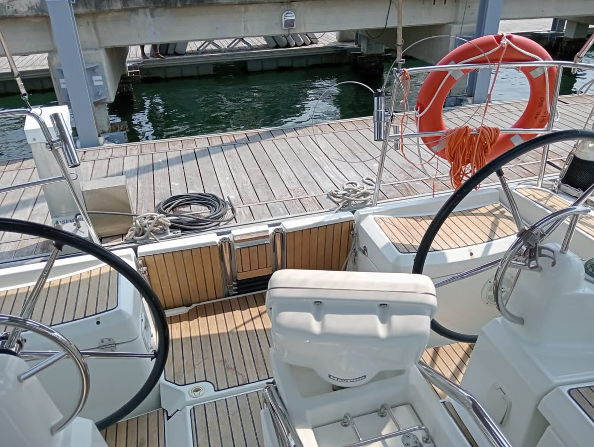 https://arconyachts.ams3.digitaloceanspaces.com/168043/conversions/large_4156023-optimize.jpg