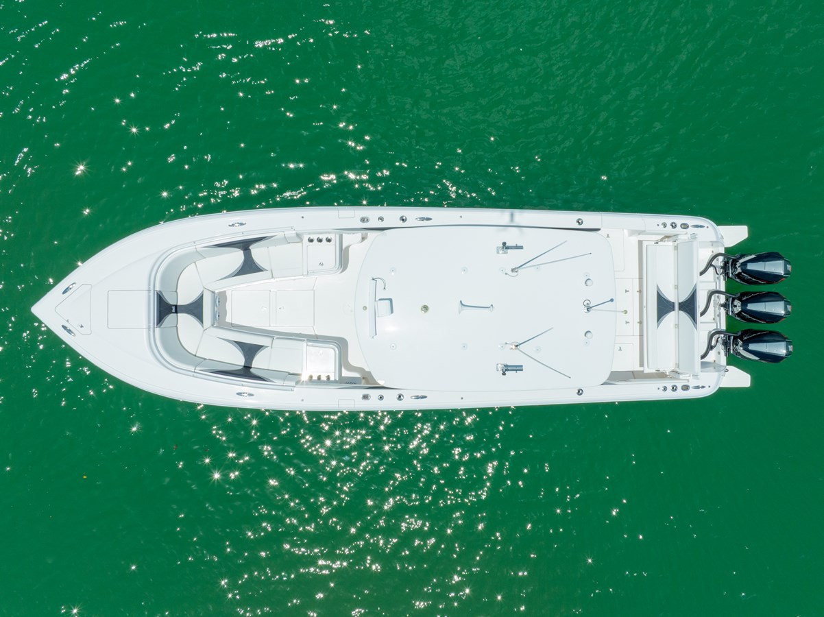 https://arconyachts.ams3.digitaloceanspaces.com/168086/conversions/large_4650392-optimize.jpg